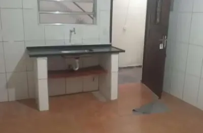 Casa com 1 quarto para alugar na rua virgílio gonçalves leite, americanópolis, são paulo por r$ 750