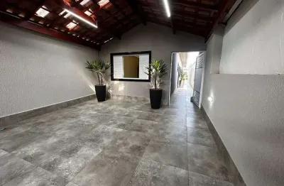 Casa com 3 quartos à venda na Avenida Brasília, Vilamar, Praia Grande