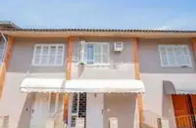 Linda casa em condomínio, entrar e morar, 2 quartos, 2 banheiros, 1 vaga