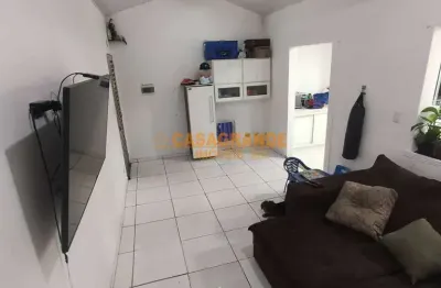 Casa com 2 quartos à venda na Vila das Flores, São José dos Campos 