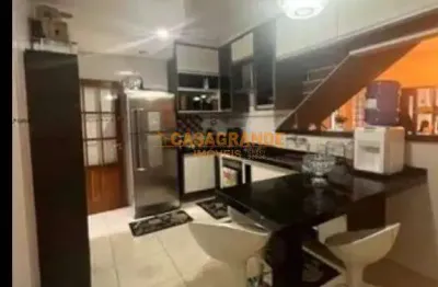 Casa a venda com 125ms², em condomínio  no  residencial altos do bosque