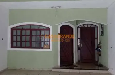 Casa sobrado com 03 quartos 125m² no residencial vista linda