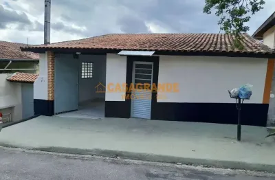 Casa com 04 quartos, 200m² no jardim são judas tadeu, sjc