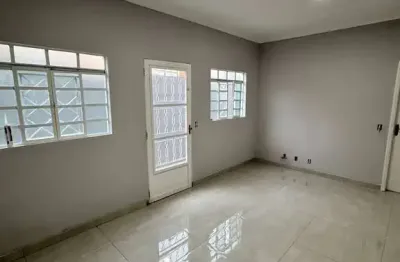 Casa com 2 quartos à venda no Parque Novo Horizonte, São José dos Campos 
