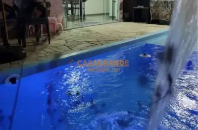 Casa com 3 quartos, 88 m² - piscina - jardim das flores