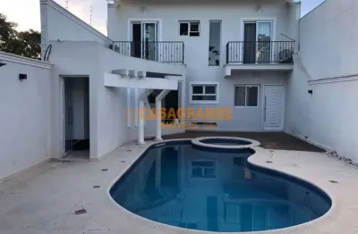 Casa com 2 quartos, piscina,  villa branca, em jacarei/sp