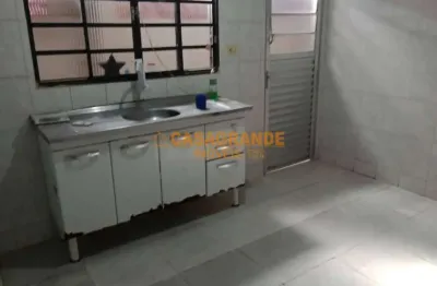 Casa p/ locação -  2 quartos, 75 m² no jardim santa ines 1