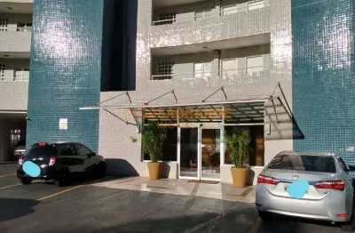 Apartamento com 2 quartos com 90 m² de área total no edificio saint tropez