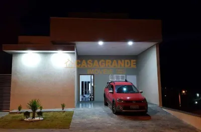Casa p/ Venda ou Locação - 3 suítes, 210m², Móveis Planejados - Caçapava