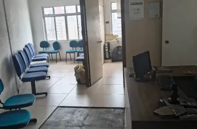 Sala comercial com 4 salas à venda na Rua Desembargador Westphalen, Centro, Curitiba