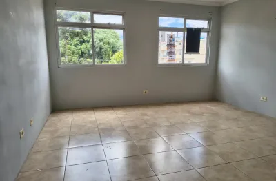 Apartamento com 3 quartos para alugar na Rua Mário Chalbaud Biscaia, 254, Novo Mundo, Curitiba