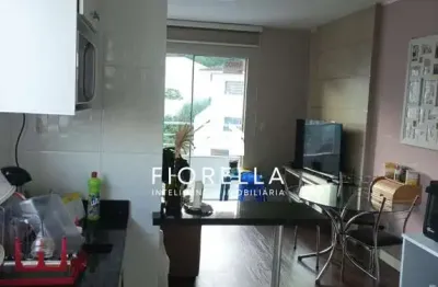 Apartamento  à venda com 02 dormitórios, 01 vaga,  no bairro ceniro martins em são josé/sc.