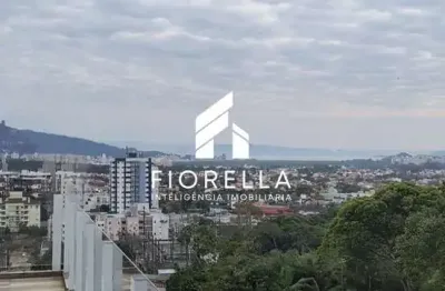 Casa de 2 pavimentos com vista mar no córrego grande - florianópolis