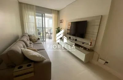 Apartamento de 02 dormitórios, sendo 01 suíte, no bairro centro em florianipolis -sc