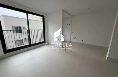 Apartamento com 02 suítes, à venda, no bairro estreito em florianópolis.