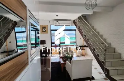 Casa com 3 quartos sendo 1 suíte e 3 salas comerciais no bairro da agronômica!