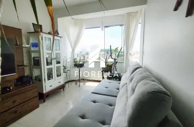 Apartamento com 2 dormitórios com vista livre  no estreito, em florianopolis.
