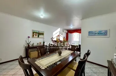 Apartamento com 04 dormitórios sendo 01 suíte no bairro bom abrigo - florianópolis/sc