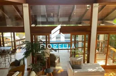 Casa de 4 dormitórios, mobiliada, à venda, no bairro joão paulo em florianópolis