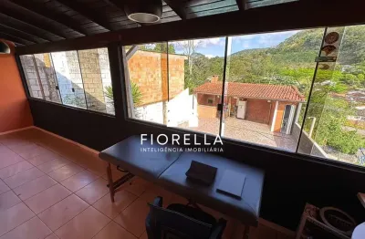 Casa à venda com 03 dormitórios, sendo 1 suíte, em potecas, são josé/sc.