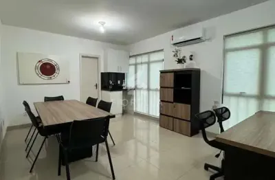 Sala comercial à venda na Rua Adhemar da Silva, Kobrasol, São José
