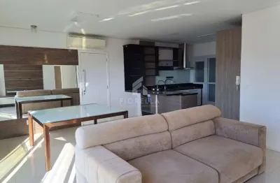 Apartamento com 03 dormitórios 03 suítes, em jurerê, florianópolis/sc.