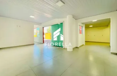 Casa no Lisboa em São José com 04 dormitórios (sendo 01 suíte).