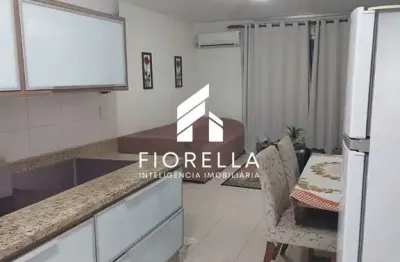 Apartamento mobiliado com 2 dormitórios a 50m da praia - Coqueiros, Florianópolis