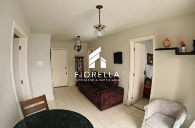 Apartamento 2 dormitórios com varanda e churrasqueira Serraria, São José