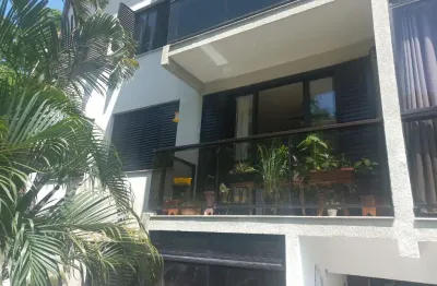 Apartamento 03 dormitórios e 01 suíte no bairro coqueiros/florianópolis