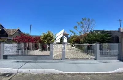 Sobrado com 03 Dormitórios, sendo 01 Suíte, na Ponte do Imaruim - Palhoça/SC