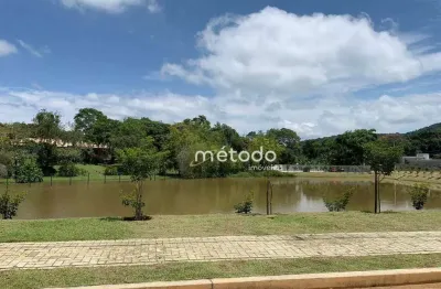 Lote plano de 500m² em condomínio de alto padrão com área verde e lago para pesca - R$550.000,00 - Itapema - Guararema - SP