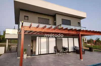 Casa com 3 quartos à venda, 500 m² por R$ 2.500.000 - Condomínio Lago Dourado - Jacareí/SP