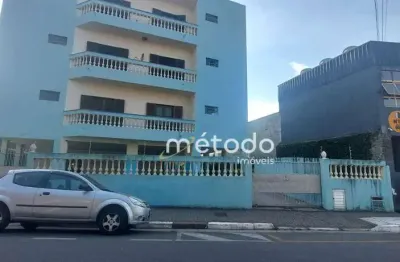 Casa com 4 quartos à venda, 164 m² por R$ 850.000 - Bairro Centro - Guararema/SP