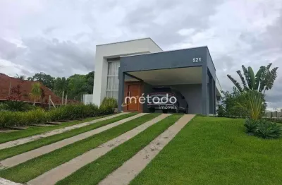 Casa com 4 quartos à venda, 220 m² por R$ 1.630.000 - Condomínio Residencial Urbanova - Bairro Cerejeira - Guararema/SP
