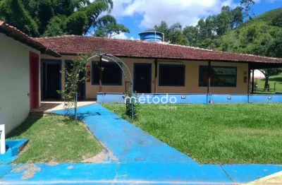 Sítio com 4 dormitórios à venda, 266200 m² por R$ 4.000.000 - Itapeti - Guararema - SP