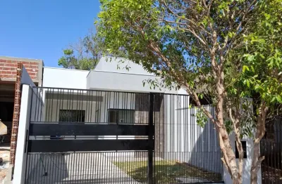 Casa com 3 quartos à venda na Rua Pioneiro Geraldo Menegheti, 54, Parque Tarumã, Maringá