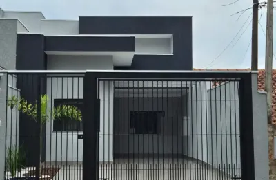 Casa com 3 quartos à venda na Rua José Vicente Dias, 222, Conjunto Habitacional Requião, Maringá