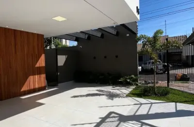 Casa à venda na Rua Maria de Freitas Marangoni, Jardim Higienópolis, Maringá