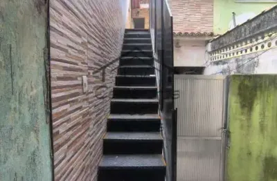 Casa com 2 quartos para alugar na rua licínio barcelos, 671, irajá, rio de janeiro, 65 m2 por r$ 1.200