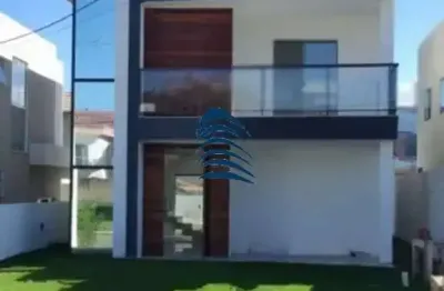 Excelente casa em abrantes com três suítes e uma ótima localização