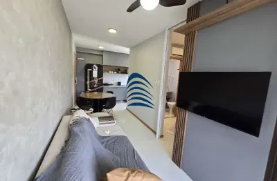 Apartamento quarto/sala com 34m2, cozinha com área de serviço, varanda ampla e uma suíte