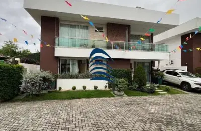 Buraquinho | 4 suítes | 180m² de área construída + 57m² de área gourmet | 2 vagas | energia solar | closet | condomínio fechado | projeto de iluminação | alto padrão