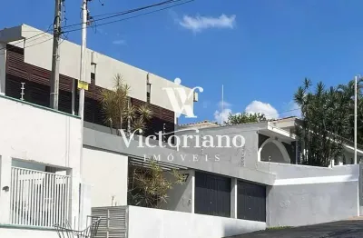 Sobrado 300m² com piscina 6 dormitórios no centro de jacareí/sp