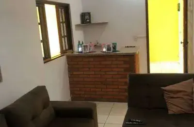 Casa para venda tem 220 metros quadrados com 3 quartos