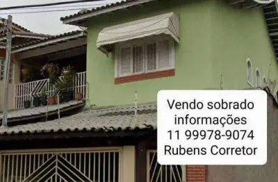 Sobrado para venda possui 105 metros quadrados com 3 quartos