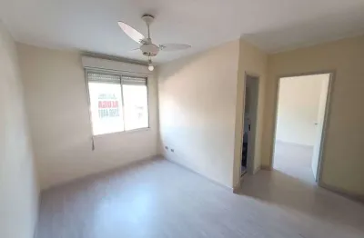 Apartamento com 1 dormitório para alugar, 37 m² por R$ 1.060,00/mês - Cristal -