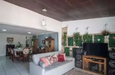 Casa 3 dormitórios para locação no bairro medianeira, porto alegre, rs.