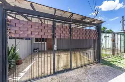 Casa 2 dormitórios para locação no bairro Hípica zona sul de Porto Alegre, RS.