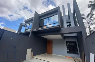 Casa em condomínio fechado com 4 quartos à venda no América, Joinville 